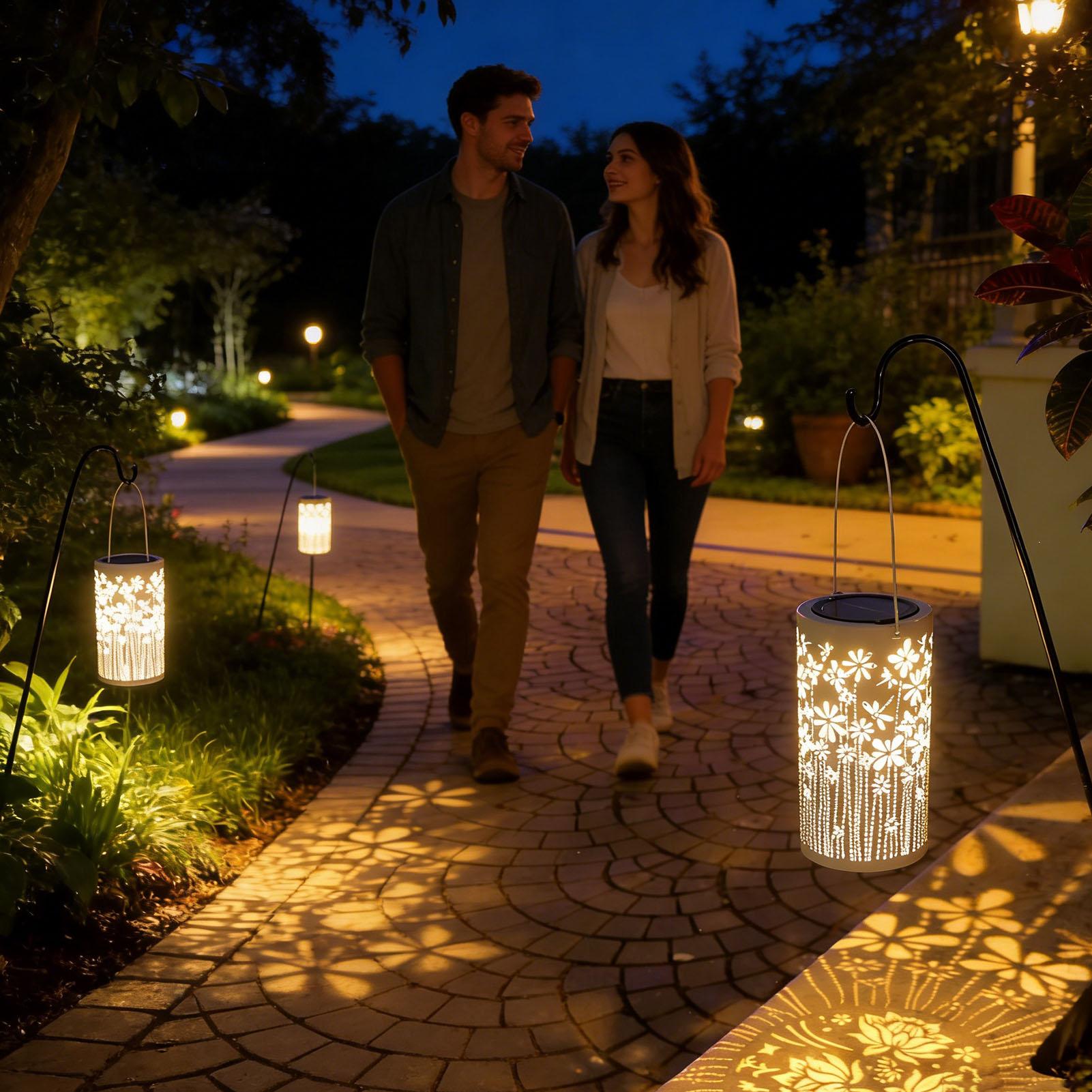 فوانيس شمسية زخرفية ملونة على  - مراجعة Outdoor Lighting Pathway وسعره