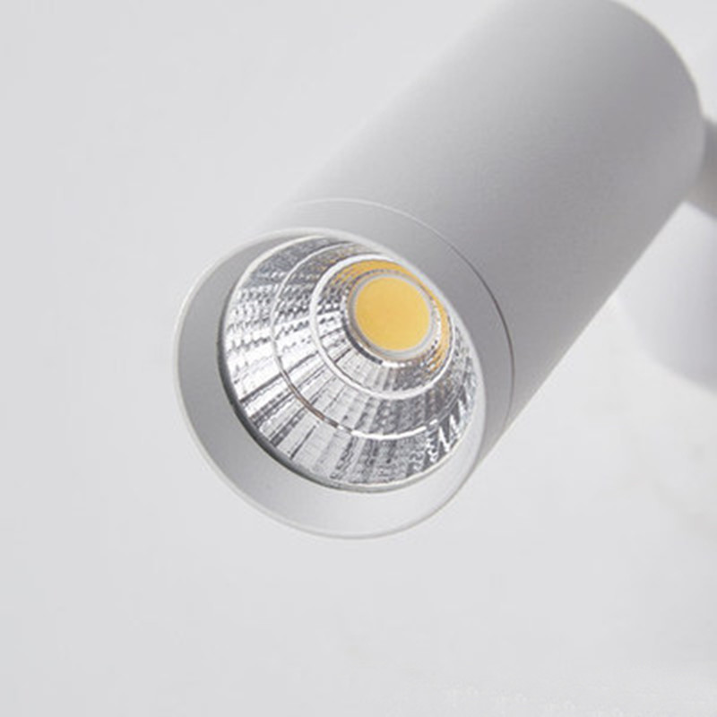 مصباح سبوت لايت LED قابل للتعد - مراجعة Outdoor Lighting Track وسعره