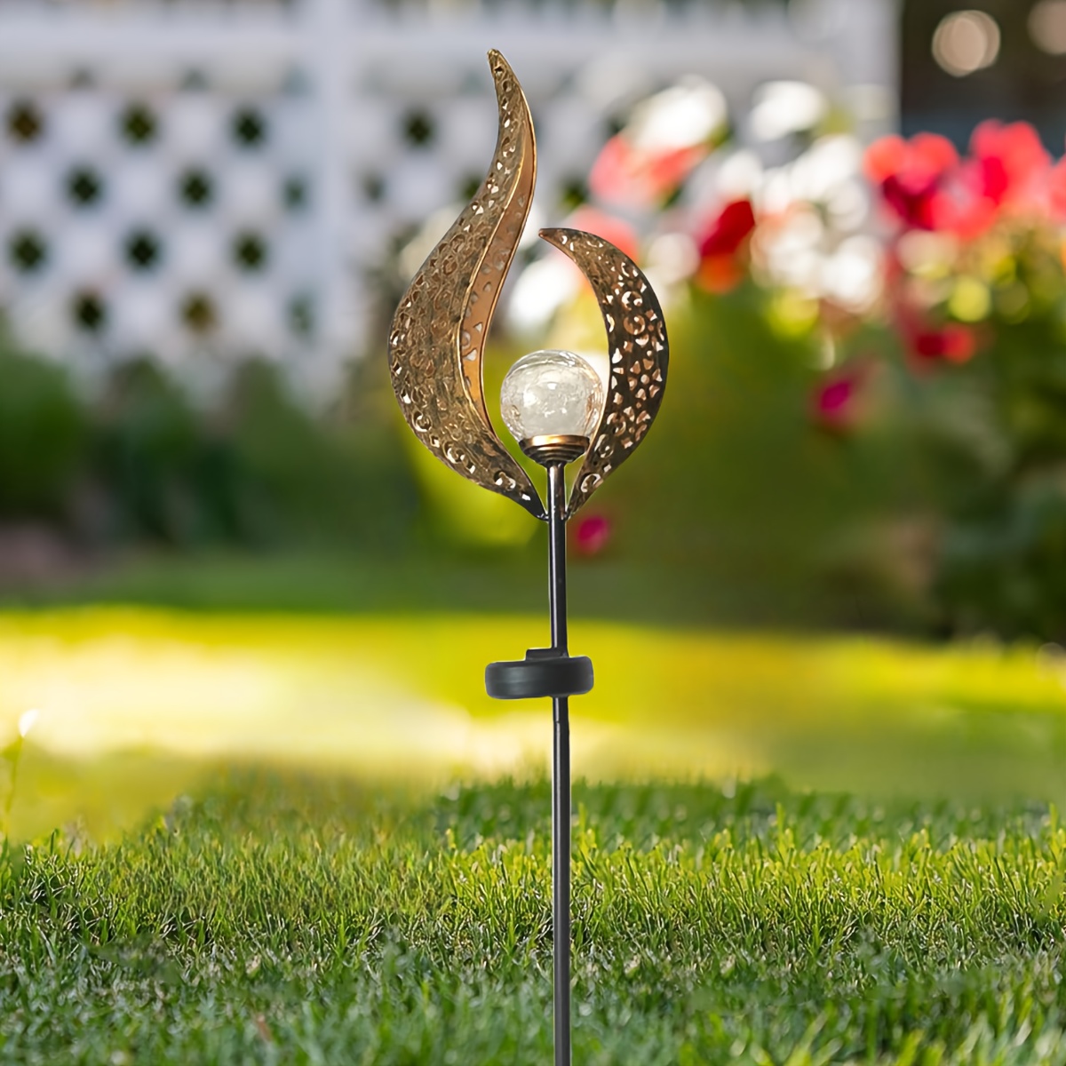 مصباح شمسي للحديقة الخارجية عل - مراجعة Outdoor Lighting Pathway وسعره